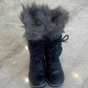 Sorel Black Fur-Lined Winter Boots